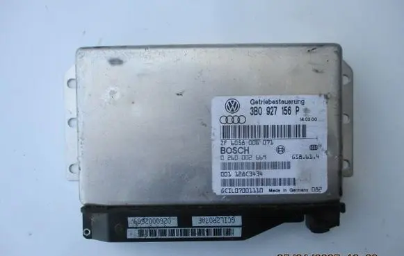 Volkswagen PASSAT B5 Gearbox control unit/module 3B0927156P