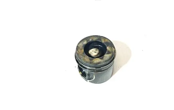 Jaguar XF X260 Piston 083155