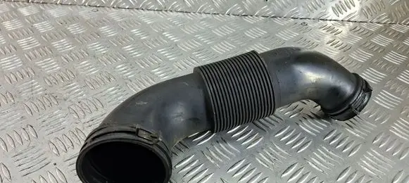 Air intake hose/pipe