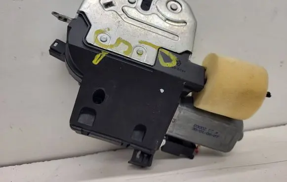 Mercedes-Benz S AMG W221 Tailgate/trunk/boot lock/catch/latch A2217500085