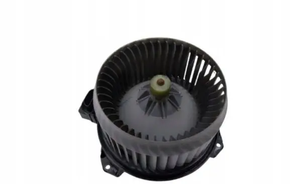 Toyota Yaris Front door blower motor 