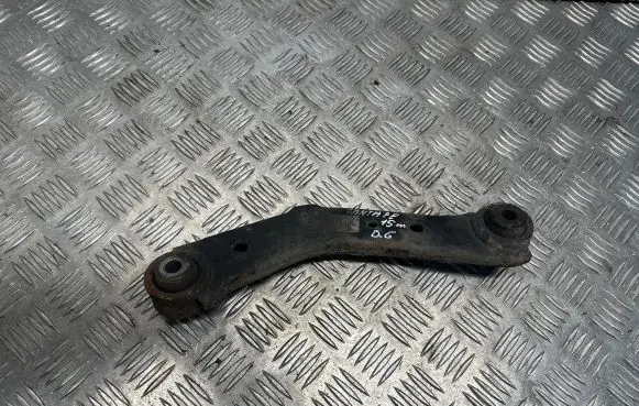Rear control arm