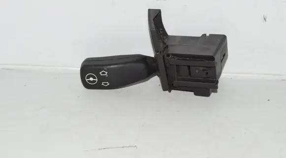 BMW 5 E39 Steering wheel adjustment handle/lever 8373901