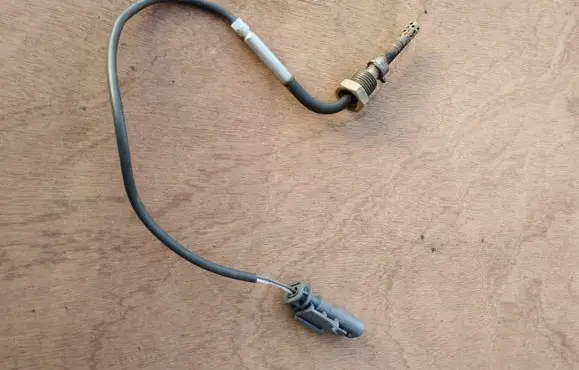 Volvo V40 Exhaust gas temperature sensor 31430937