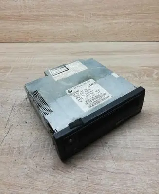 BMW 7 E38 CD/DVD changer 8368226
