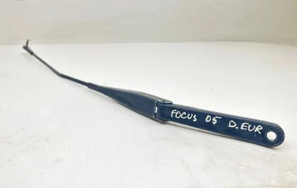 Ford Focus Front wiper blade arm 4M5117526CC