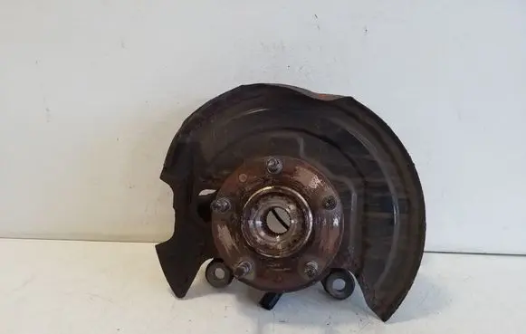 Front wheel hub
