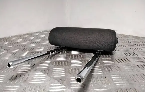 BMW 3 E90 E91 Rear seat headrest P205287