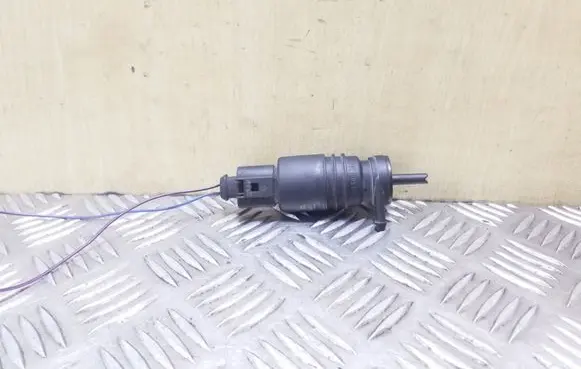 Audi A4 S4 B6 8E 8H Windscreen/windshield washer pump