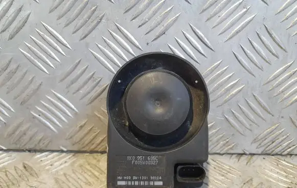 Skoda Octavia Mk2 (1Z) Alarm system siren 1K0951605C