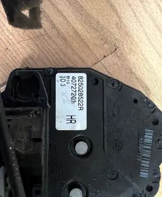 Renault Zoe Rear door lock 825028522R