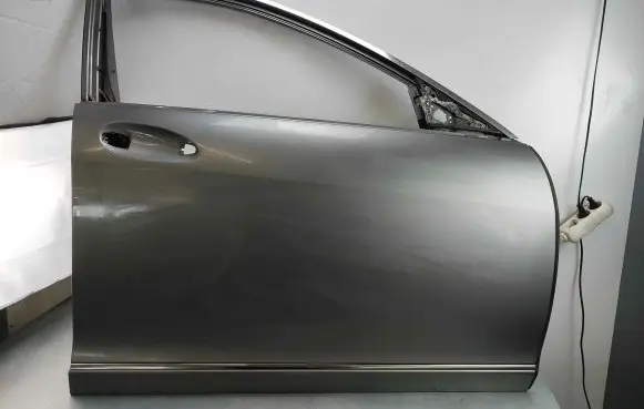 Mercedes-Benz S W221 Front door A2217200205