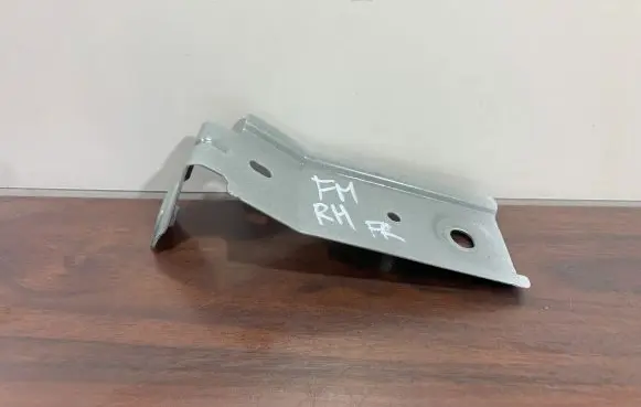 Cupra Formentor Fender mounting bracket 5FF821328 092202S