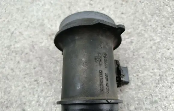 Audi A6 S6 C6 4F Mass air flow meter