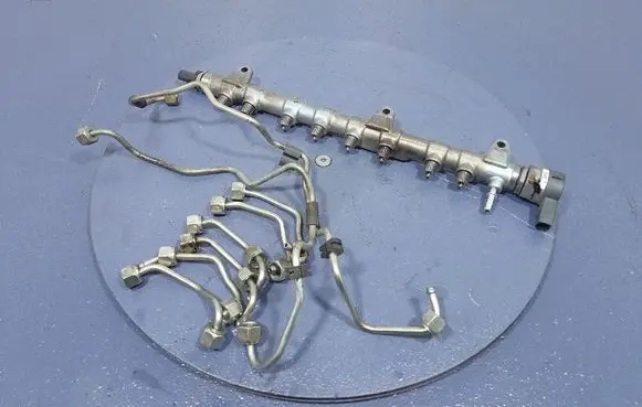 BMW X5 E53 Fuel main line pipe 8588885