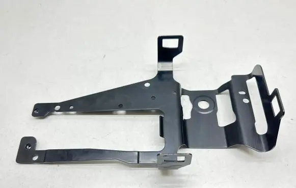Volvo XC40 Battery bracket 32219129 8888776525