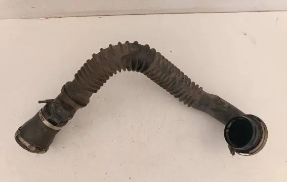 Opel Insignia A Intercooler hose/pipe 13220167 2003269 12592017