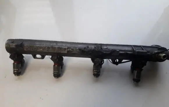 Volkswagen Golf IV Fuel main line pipe 036133319