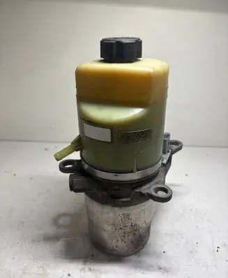 Ford Focus C-MAX Power steering pump 