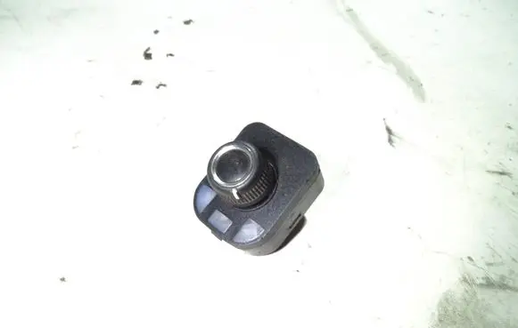 Audi A4 S4 B8 8K Wing mirror switch 8K0959565B