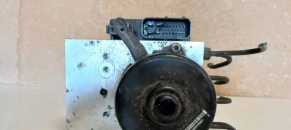 Audi A3 S3 8L ABS Pump 1J0907379H