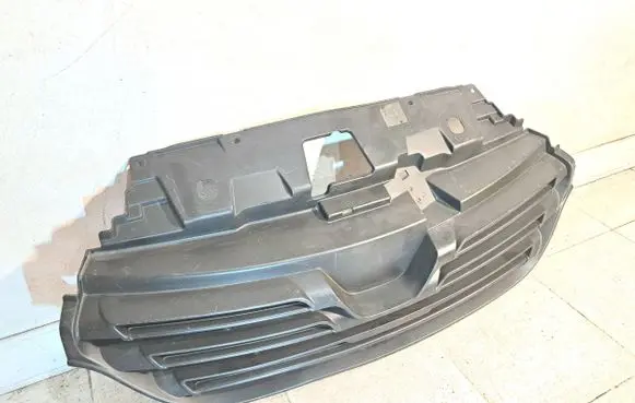 Renault Trafic III (X82) Front grill 623108673R