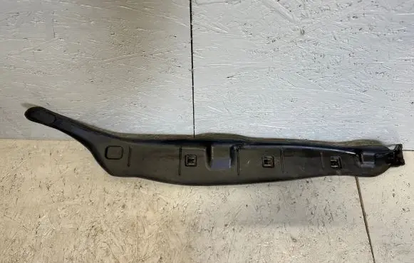 BMW 7 G11 G12 Fender end trim 7330655 14389712 51767330655