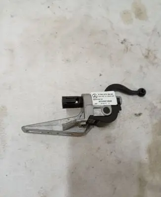 Mercedes-Benz GL X164 Vent window/glass motor A2C53210840