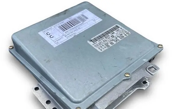 Mercedes-Benz C W202 Engine control unit/module A0225453832