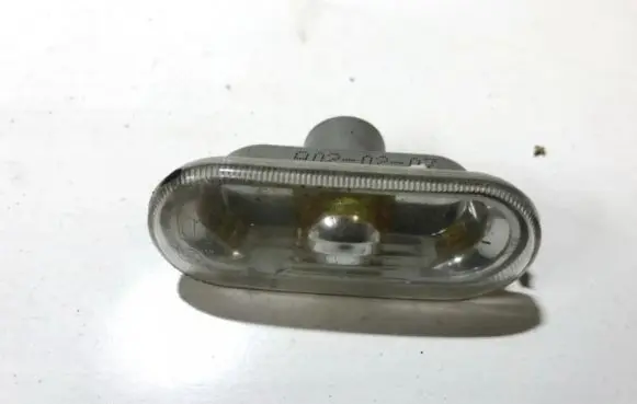 Seat Leon (1M) Front fender indicator light 6l0949117a