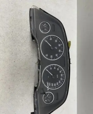 Opel Zafira B Speedometer (instrument cluster) 96251063 24461770