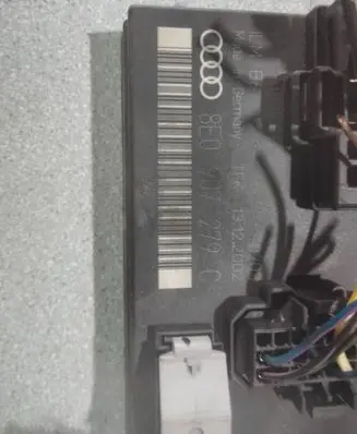 Audi A4 S4 B6 8E 8H Comfort/convenience module 8E0907279C