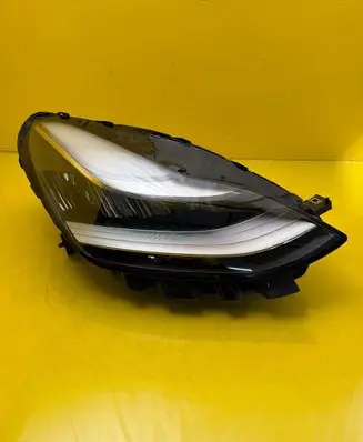 Tesla Model 3 Headlight/headlamp 107737600C