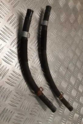 Gearbox oil cooler pipe/hose
