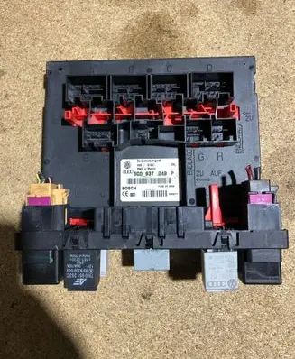 Volkswagen Jetta V Comfort/convenience module 3C0937049P 00457900 F005V00599