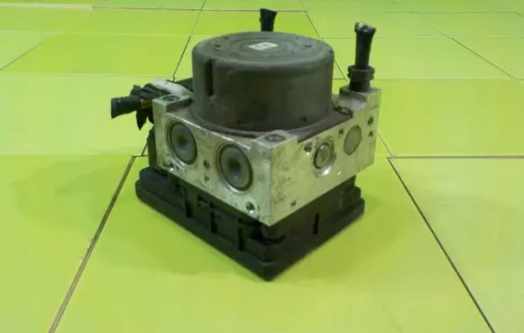 Peugeot 208 I ABS Pump 9806891880 XP216