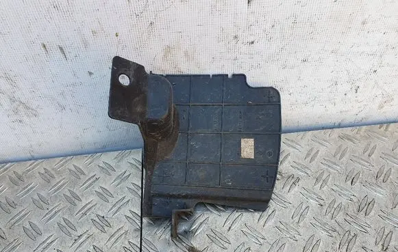 Nissan Qashqai+2 Radiator trim 62822JD51A