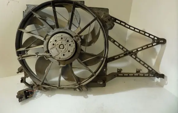 Opel Astra G Radiator cooling fan shroud 0130303836