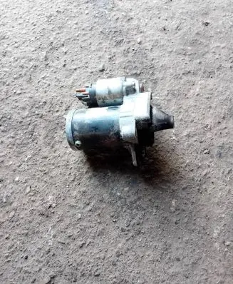 Dacia Dokker Starter motor 233000779