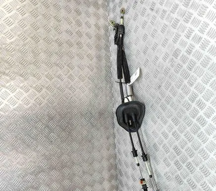 Gear shift cable linkage