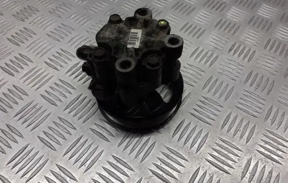 Toyota Avensis T250 Electric power steering pump 