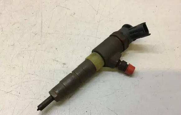 Citroen DS3 Fuel injector 0445110340 870692
