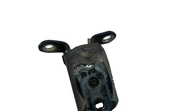Nissan Qashqai Front door upper hinge ES03