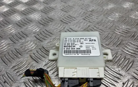 Mercedes-Benz E W212 Parking PDC control unit/module A2129011500 A2129003704 A2129023202