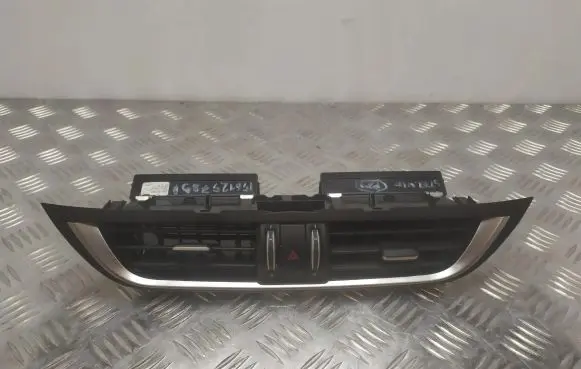 Alfa Romeo Stelvio Dash center air vent grill 1561257890