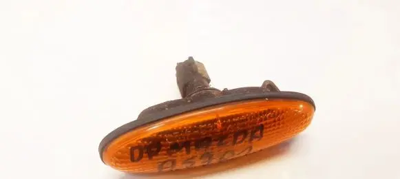 Mazda Premacy Front fender indicator light