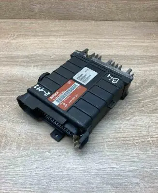 Volkswagen PASSAT B4 Engine control unit/module ECU 443907311 0261200251