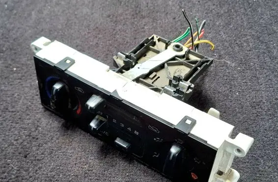 Subaru Forester SF Climate control unit 0A16