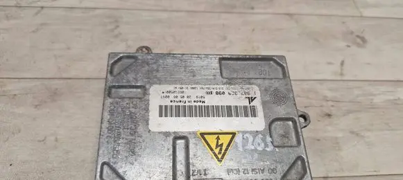 Volvo V50 Headlight ballast module Xenon 1307329098