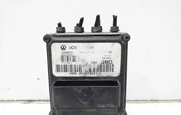 Volkswagen PASSAT B6 ABS Pump 3C0614109